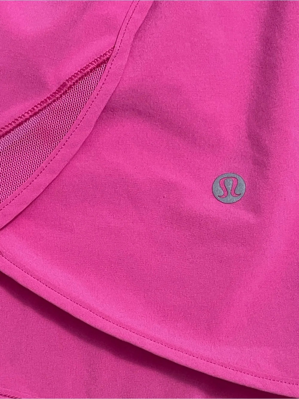 lululemon athletica Bright Pink Hotty Hot Skort Size 6